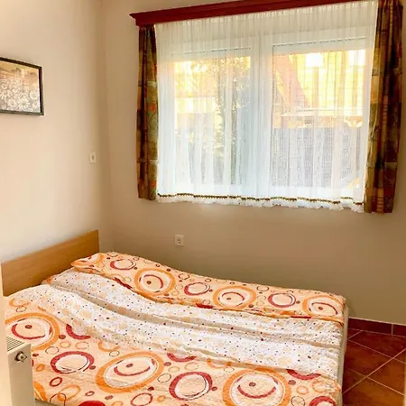 Balaton Apartman Balatonfoldvar Exterior photo